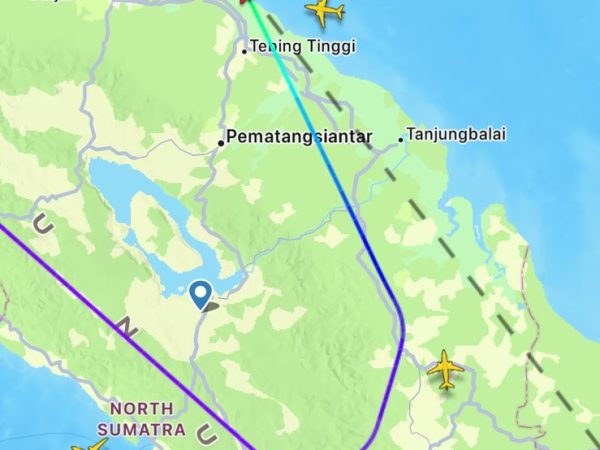 Breaking News! Diteror, Pesawat Jemaah Haji Indonesia Mendarat Darurat di Kualanamu