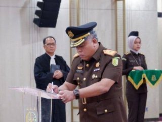 Rotasi Jabatan, Kapuspenkum Harli Siregar Ditunjuk Jadi Kajati Sumut
