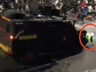 Viral Driver Ojol Dilindas Barracuda Brimob