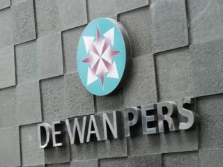 Dewan Pers Tanggapi Istana Cabut Kartu Liputan Wartawan