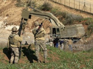 Israel Serang Markas Hizbullah di Lebanon