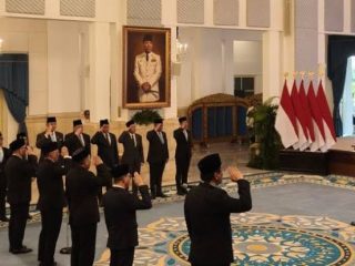 Resmi! Prabowo Lantik 5 Menteri Baru di Kabinet Merah Putih 