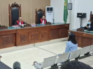 Salurkan Anak untuk Dicabuli Eks Kapolres Ngada, Mahasiswi di Kupang Divonis 11 Tahun Penjara