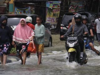 5 Kecamatan di Medan Dilanda Banjir, Ratusan Warga Mengungsi