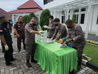 Setelah Berkekuatan Hukum Tetap, Kejari Deliserdang Musnahkan BB