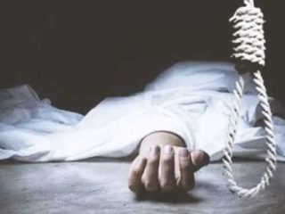 Warga Kendal Ditemukan Tewas Tergantung, Ada Pisau Nancap di Dada