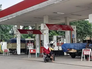 BBM di Medan Masih Langka Pasca Banjir