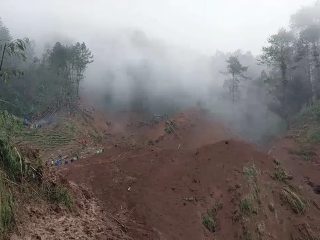 Duka Di Pemalang, Bapak dan Anak Tertimbun Longsor Saat Bertani