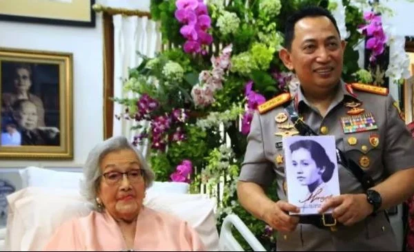 Istri Jenderal Hoegeng, Eyang Meri Meninggal Dunia di Umur 100 Tahun