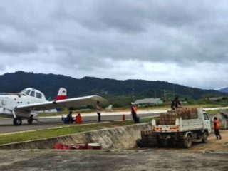 Pesawat Pengangkut BBM Dilaporkan Jatuh di Kaltara, Asap Hitam Muncul dari Bukit