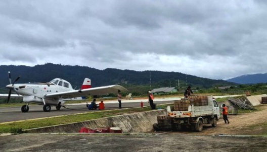 Pesawat Pengangkut BBM Dilaporkan Jatuh di Kaltara, Asap Hitam Muncul dari Bukit