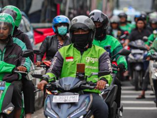 Dapat THR, Segini yang Diterima Driver Gojek, Grab, dan Maxim