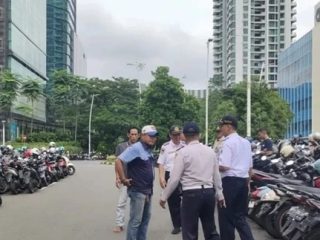 Dishub Tegur Tukang Parkir di Jakbar yang Getok Tarif Berdalih THR
