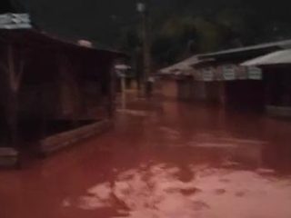 Tanggul Sungai Jebol, Rumah Warga di Tapteng Terendam Banjir