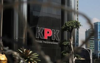 KPK Sita Uang Ratusan Juta dalam OTT Bupati Rejang Lebong