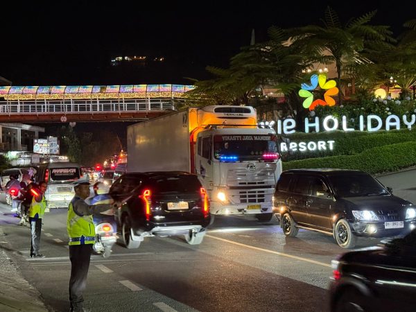 Libur Lebaran, Kawasan Wisata Brastagi Dipadati Wisatawan