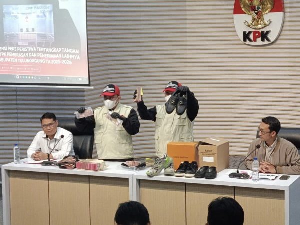 Bupati Tulungagung Gatut Sunu Ditetapkan Jadi Tersangka Pemerasan