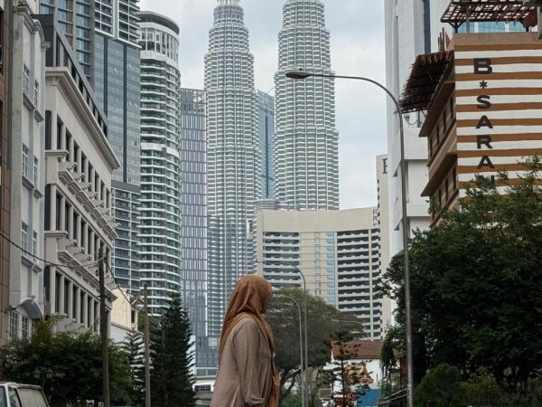 Malaysia Lumpuh Akibat Sistem Imigrasi Rusak, Puluhan Ribu Pelancong Terlantar