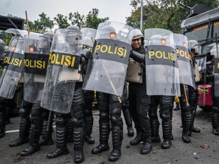 4.576 Personel Dikerahkan Kawal Demo di DPR hingga Kantor BGN Hari Ini