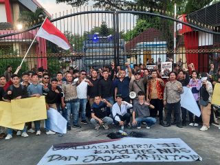 Protes Banyak Kasus Pidana Tak Terungkap, Massa Demo Poldasu Desak  Kapolres Nias Dicopot