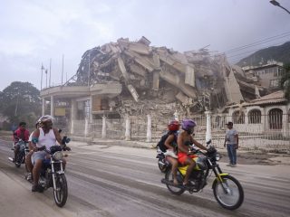 Dahsyat! Gempa Ganda Luluhlantakkan Venezuela, 164 Orang Tewas