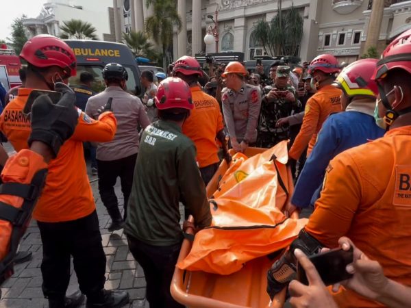 Korban Terakhir Ledakan di Kompleks Grand Polonia Berhasil Dievakuasi, Total 3 Tewas