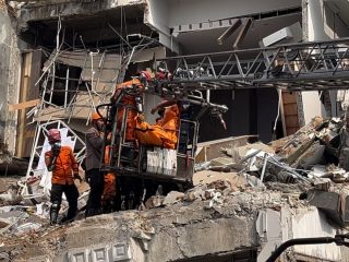 Ditemukan Tewas, Satu Lagi Korban Ledakan di Grand Polonia Berhasil Dievakuasi