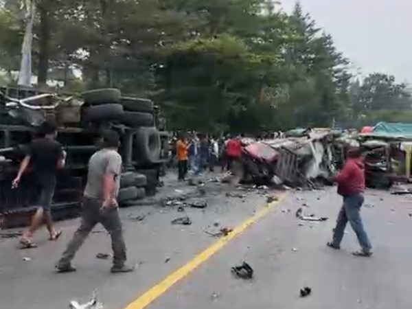 Ngeri! Tabrakan Beruntun di Sibolangit Libatkan 6 Mobil, Ada Korban yang Putus Kepalanya