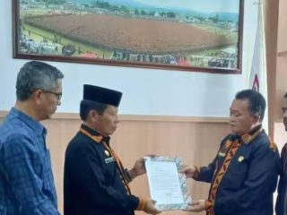 Buntut Flexing Anaknya ke Eropah, Asisten I Pemkab Gayo Lues Tanggalkan Jabatannya