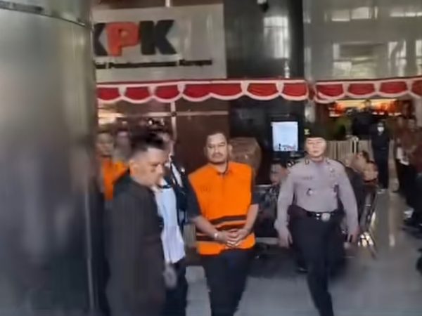 Duet Anak di KPK-Ayah LSM, dan Teka-Teki Aliran Uang Berkaitan  dengan Bupati Pemalang 