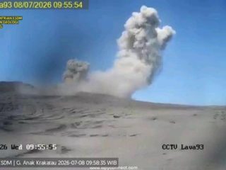 Pasca Erupsi Gunung Anak Krakatau, BPBD Banten Pantau Potensi Tsunami