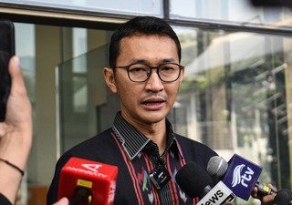 KPK Sita Uang Ratusan Juta Dalam OTT Bupati Lombok Barat
