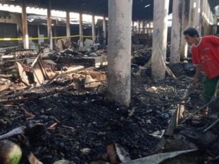 Pasar Bayat di Klaten Hangus Terbakar, 101 Pedagang Terdampak–Kerugian hingga Rp3 M