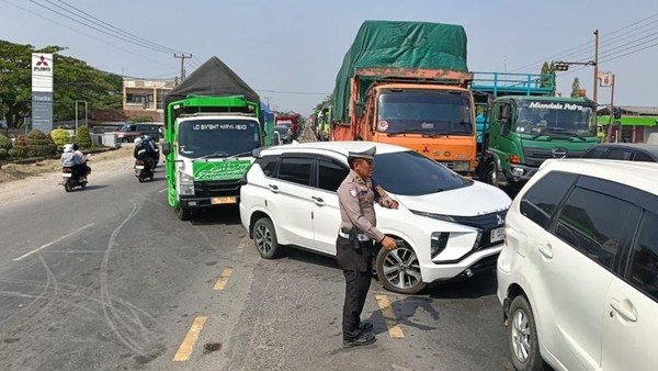 Maut di Pantura Indramayu, 10 Orang Tewas Akibat Kecelakaan Beruntun