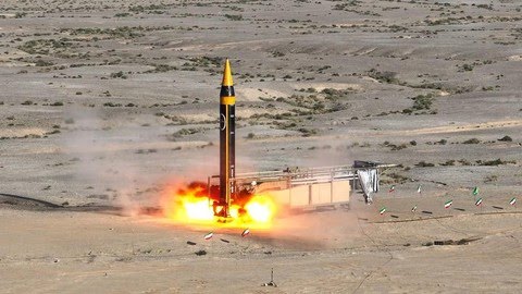 Pangkalan Militer AS di Arab Saudi Jadi Sasaran Rudal Iran