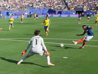 Perancis Lolos 16 Besar! Lumat Swedia 3-0 dan Mbappe Samai Gol Messi