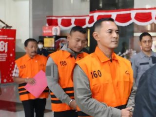 Terkait OTT Bupati Pemalang, Staf Admin KPK Turut Ditahan