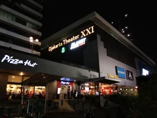 Gedung Djakarta Theater Terbakar, Untung Api Cepat Dipadamkan