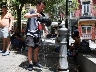 Suhu Spanyol 'Mendidih', Sudah 1.000 Orang Tewas