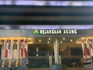Usut TPPU Febrie, Giliran Rumah Nurman Herin Digeledah Tim 9 Kejagung 