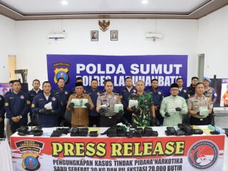 Polisi Ringkus Kurir Narkoba, Sita 30 Kg sabu dan 20.000 Butir Ekstasi di Labuhanbatu