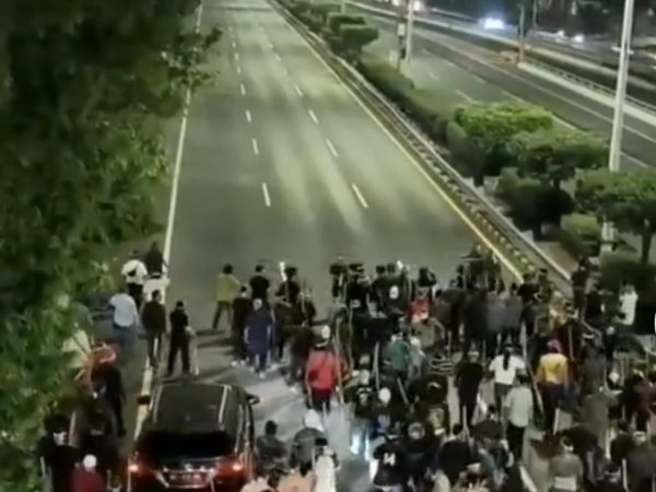 PMJ Tindak Perusuh Usai Demo di DPR, 322 Diamankan-45 Orang Jadi Tersangka