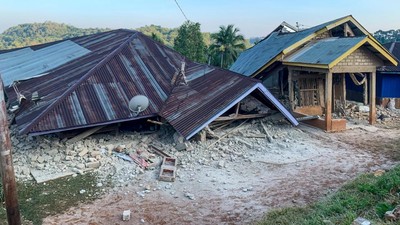 Gempa M 7,7 NTT: 47 Orang Tewas, Ratusan Rumah Rusak 