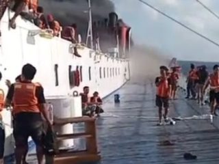 Sudah 5 Orang Tewas Akibat Terbakarnya KMP Mutiara Sentosa II di Perairan Sumenep