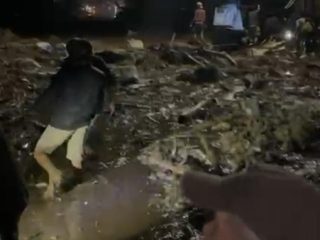 Banjir Bandang Landa Solok, Akses Jalan ke Padang Terputus