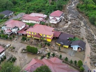 Banjir Bandang Landa Solok Sumbar, 1 Orang Tewas