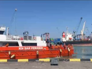 Cari 8 ABK Tug Boat MT20 1301 di Perairan Bawean, Basarnas Surabaya Kerahkan Tim Rescue