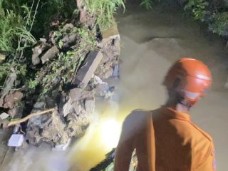 Tanggul Irigasi di Cimanggu Bogor Jebol gegara Kali Meluap