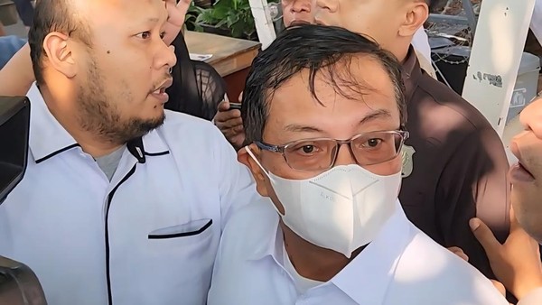 Sempat Kena OTT, Sestama BNPB Tinggalkan Gedung KPK Usai Diperiksa