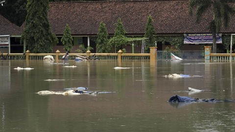 Banyumas Diterjang Banjir dan Tanah Longsor, 3 Sekolah Dasar Terdampak